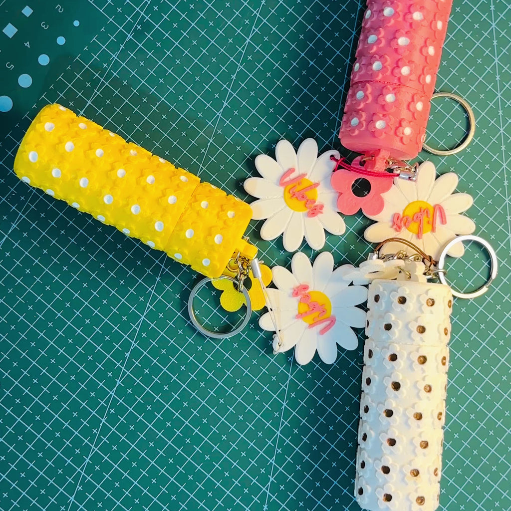 Cute Little Flower Lip Balm Holder Keychain 🌸| Customizable Daisy Charm Holder & Bag Accessory