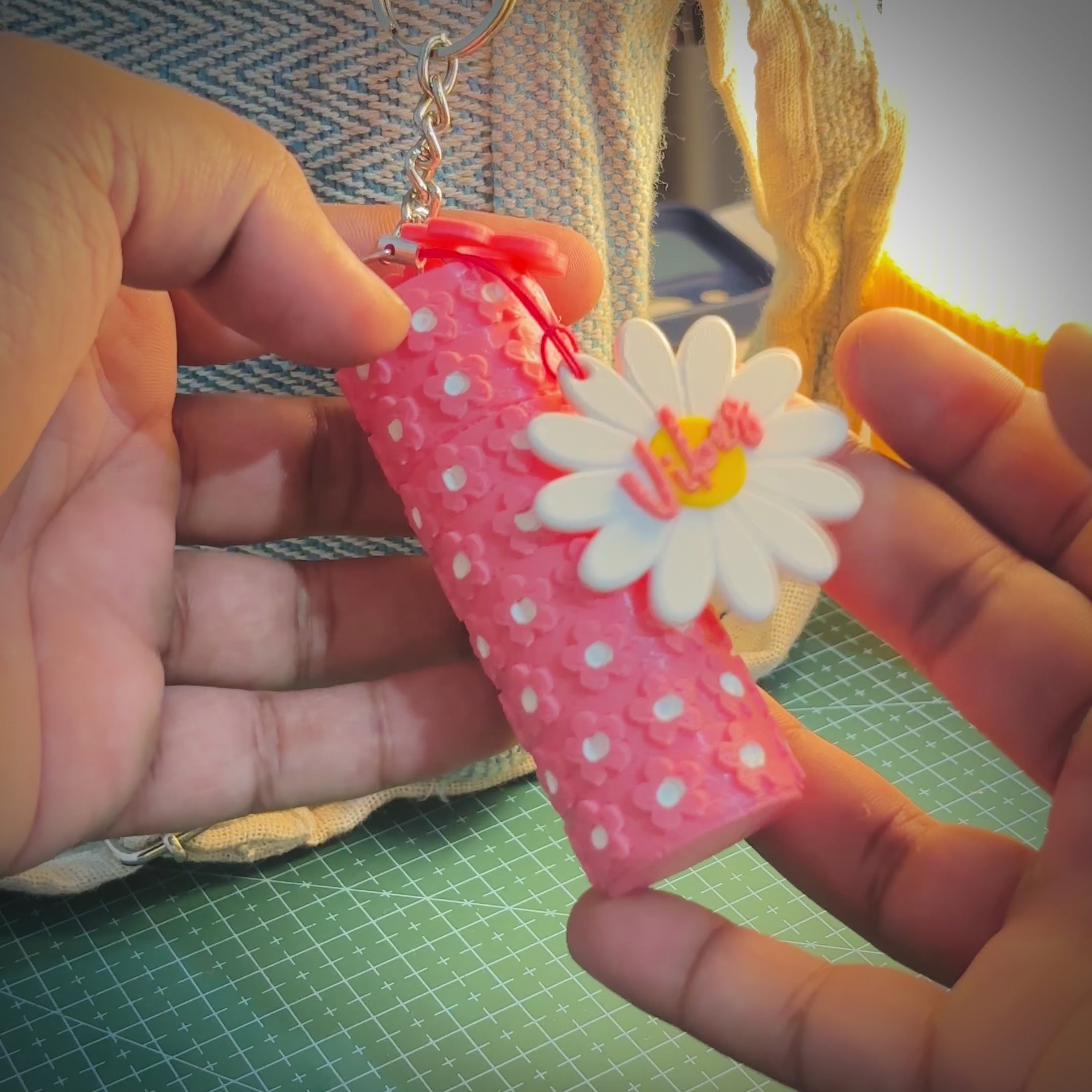 Cute Little Flower Lip Balm Holder Keychain 🌸| Customizable Daisy Charm Holder & Bag Accessory